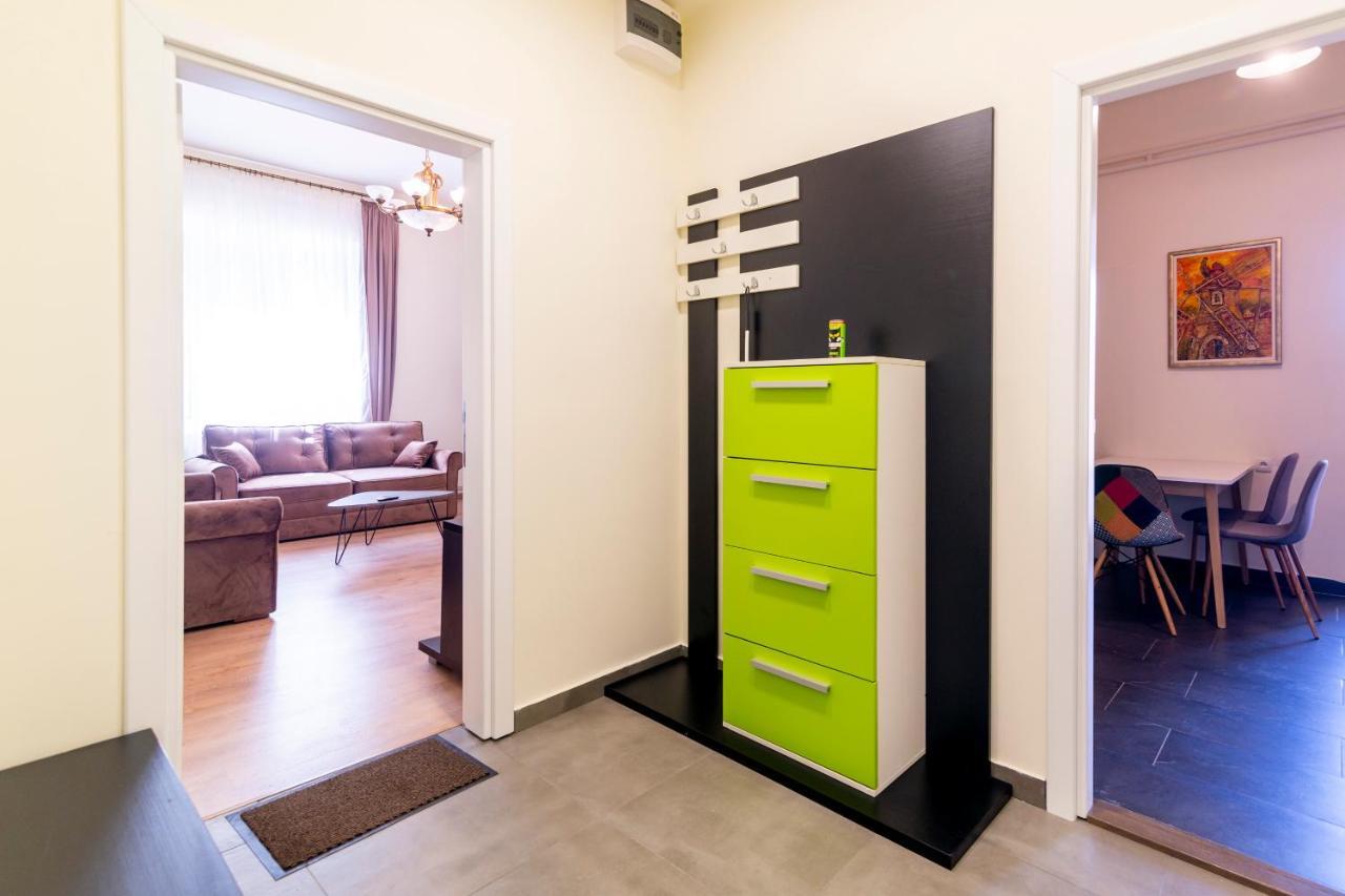 Jevrejska - Central Apartment With Free Parking Novi Sad Exterior foto